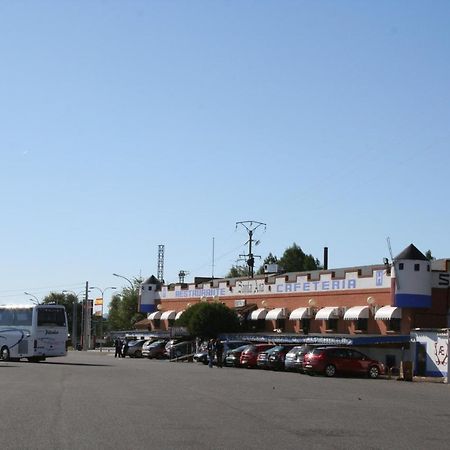 Hostal Santa Ana Madridejos Exterior photo